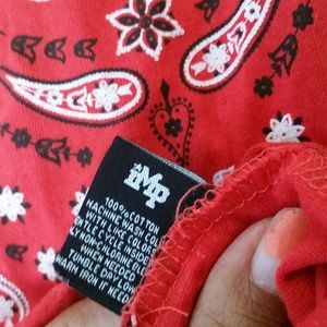 Bandana red t shirt